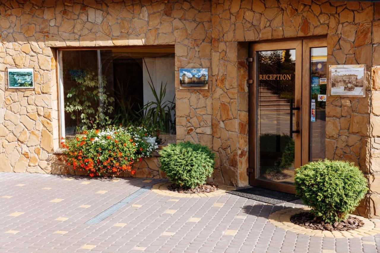 Argo Hotel Liov Exterior foto
